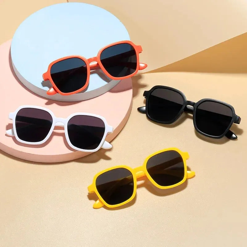 4 Colored Kids Sunglasses Set